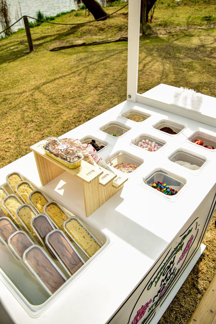 Oh My Nosh Cake Cart (5)